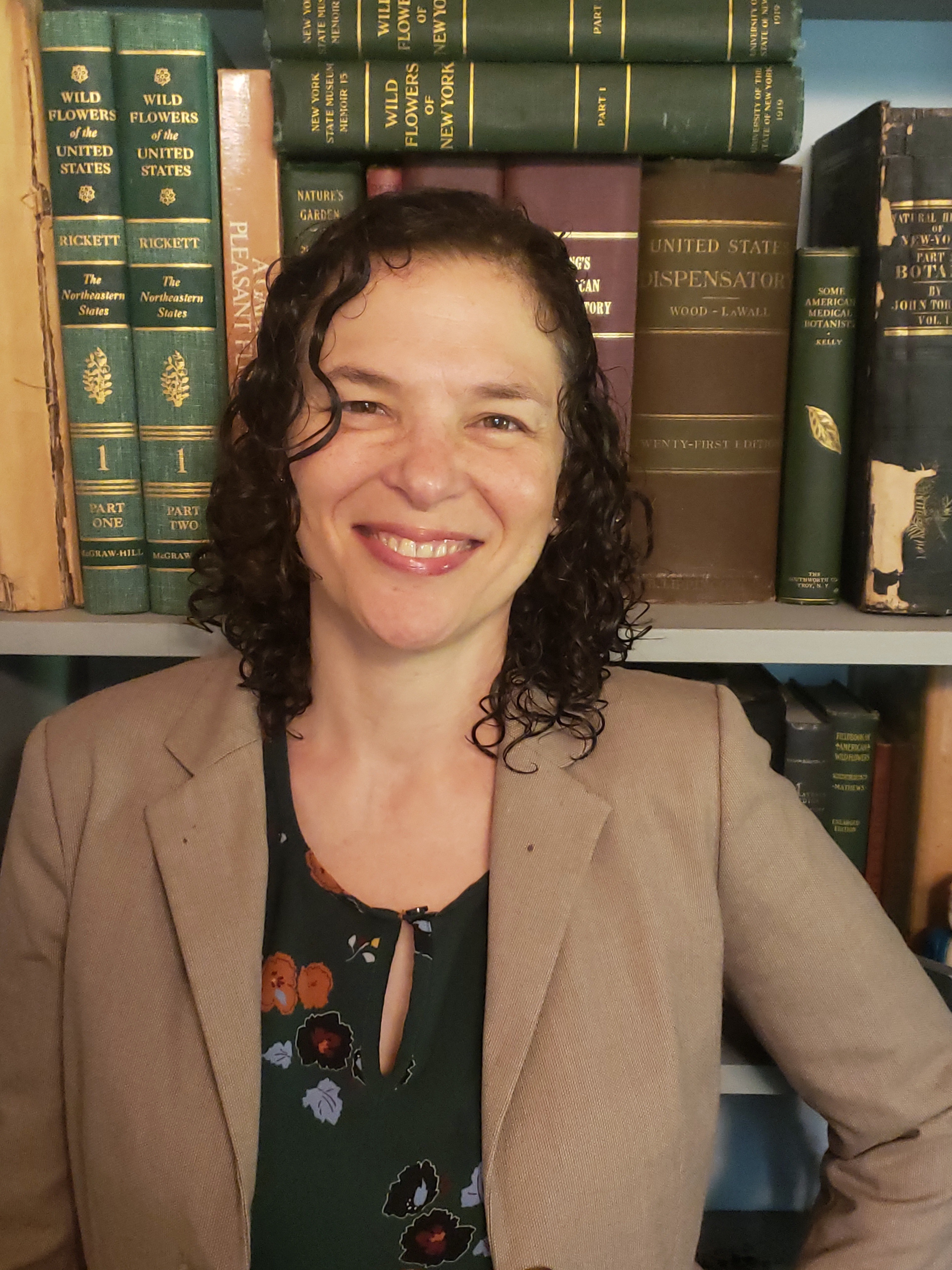 Photo of Gabrielle Kahn